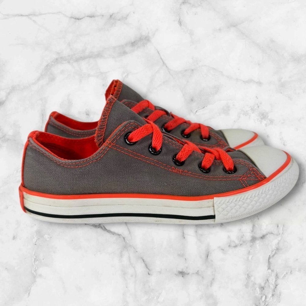 Kids Converse Chuck Taylor All Star Double Tongue low-top sneakers size 1